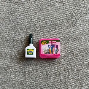 Crayola Mini Brands‎